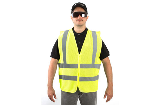 Reflective vest with zipper