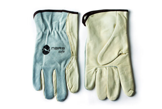 Engineer natural cowhide gloves, and fleshing gloves