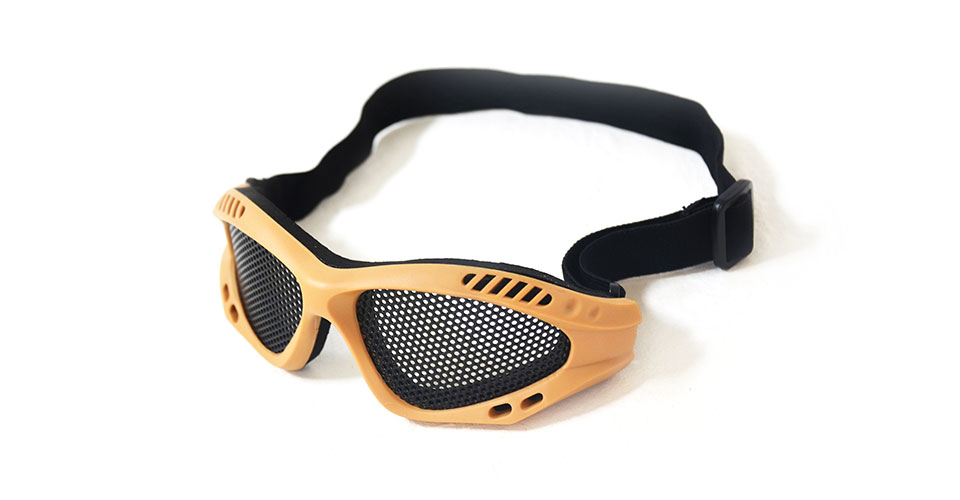Safety spectacles with mesh visor